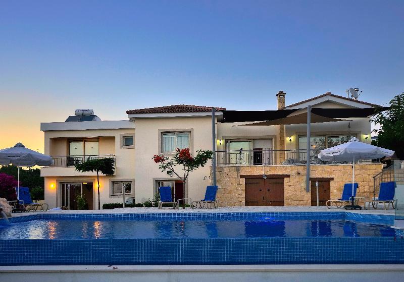 Dionysos Villa Peyia Buitenkant foto